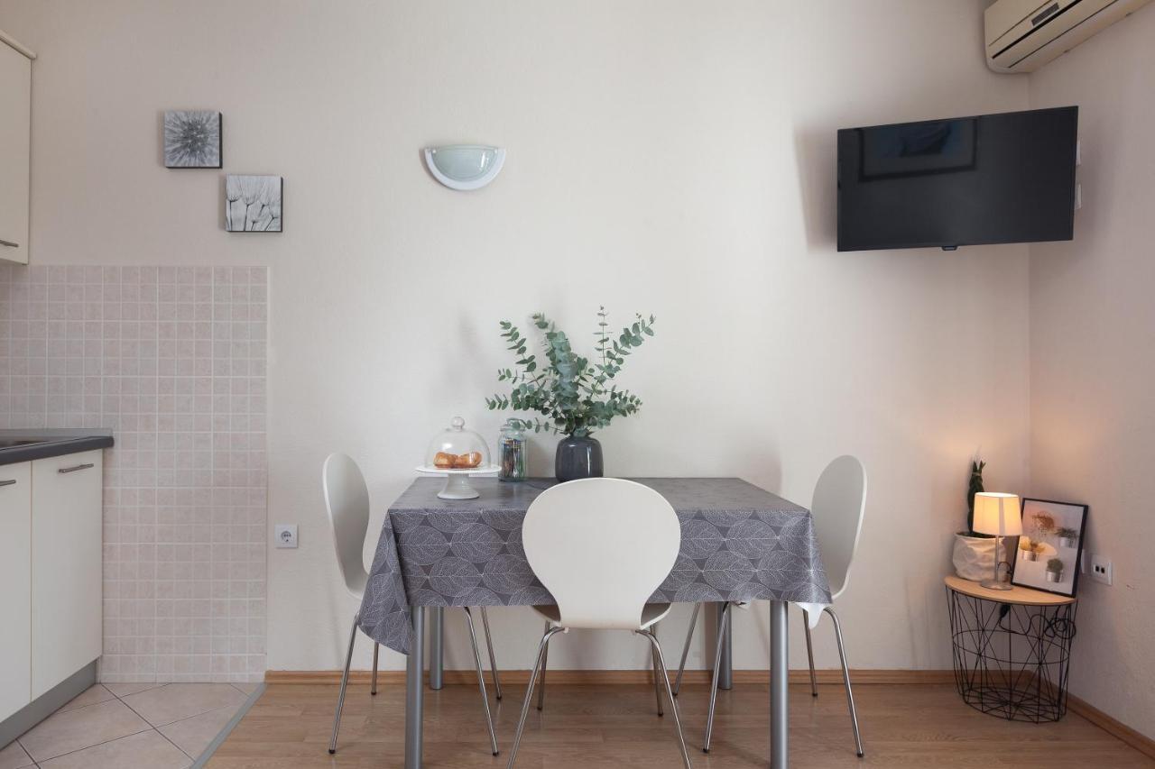 Sea View Ela Apartments Подгора Экстерьер фото